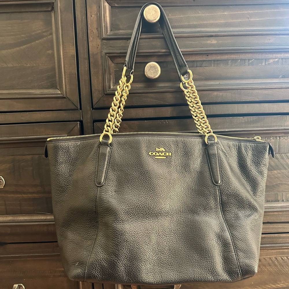 Coach Shoulder Purse - Black